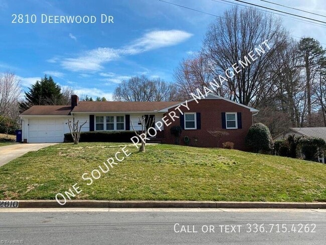 2810 Deerwood Dr in Winston-Salem, NC - Building Photo - Building Photo