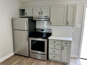 809 Kingdom in Waxahachie, TX - Building Photo - Building Photo