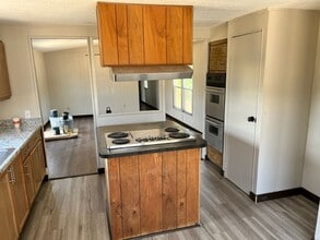 816 Flamingo Rd in Granbury, TX - Building Photo - Building Photo