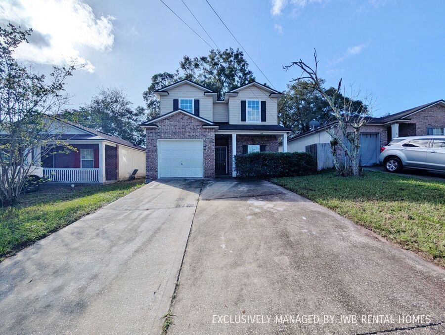 8496 India Ave in Jacksonville, FL - Building Photo