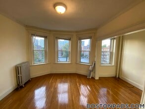 111 Park Dr in Boston, MA - Building Photo - Building Photo