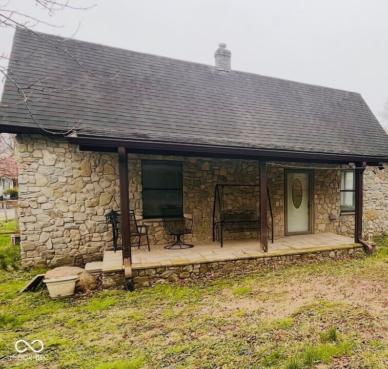 539 E College Ave in Martinsville, IN - Building Photo