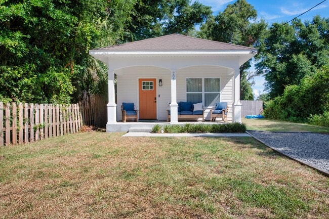 property at 208 E Yonge St