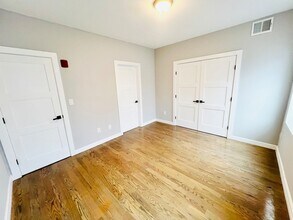 47-49-49 Walnut St, Unit 2 in Boston, MA - Building Photo - Building Photo