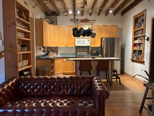 2628 W Division St, Unit Artist Loft in Chicago, IL - Foto de edificio - Building Photo