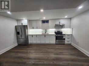 17 Vanni Ave in Markham, ON - Building Photo - Building Photo