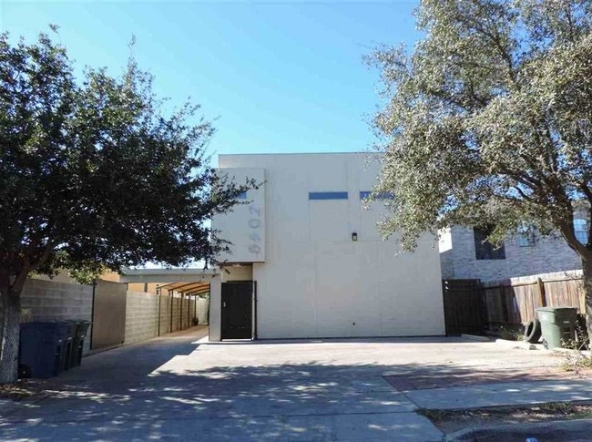 8502 Michigan Ave in Laredo, TX - Building Photo - Building Photo