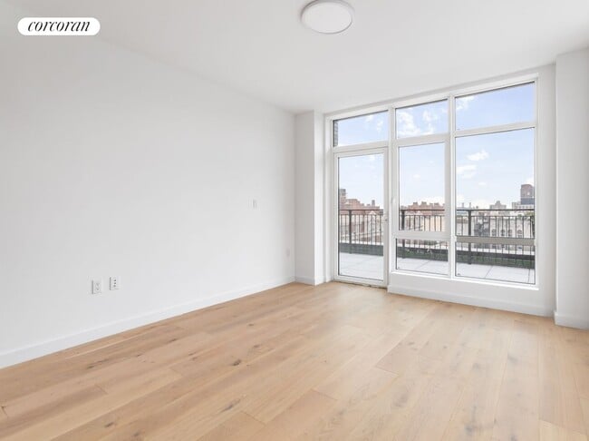 1516 Park Ave in New York, NY - Building Photo - Building Photo