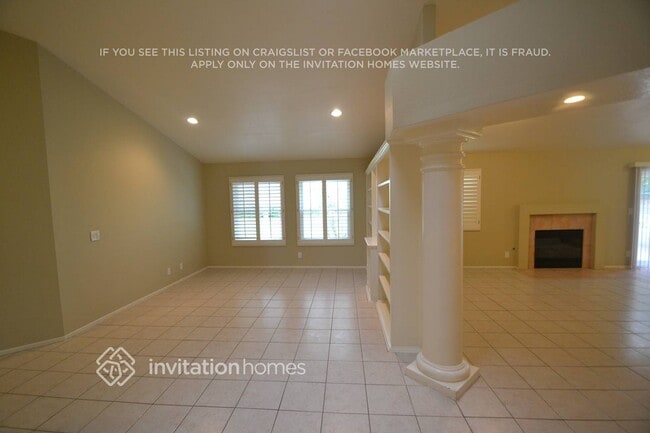 1320 Date Palm Dr in Palmdale, CA - Foto de edificio - Building Photo