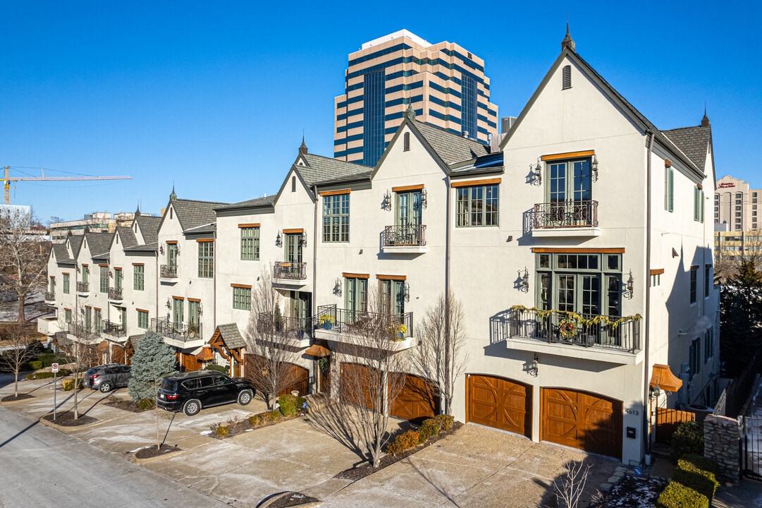 4601-4617 Jarboe St in Kansas City, MO - Foto de edificio