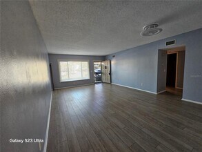 2263 Americus Blvd E in Clearwater, FL - Foto de edificio - Building Photo