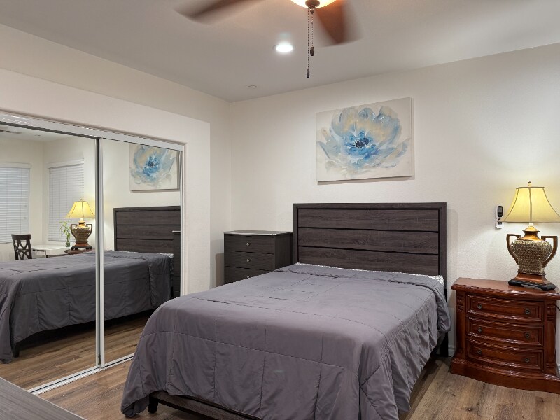 7847 Hazelnut Dr in Corona, CA - Building Photo