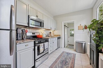 466 1/2 Conarroe St in Philadelphia, PA - Building Photo - Building Photo