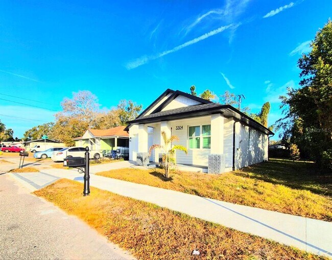 3304 E North Bay St in Tampa, FL - Building Photo - Building Photo