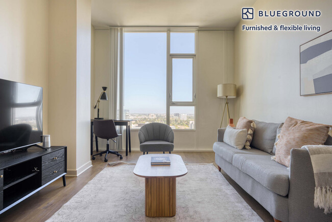 property at 1 S Market St