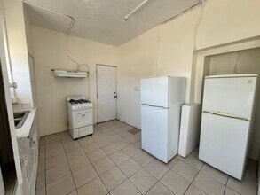 4211 Parker Ave in West Palm Beach, FL - Building Photo - Building Photo