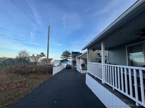 503 Ocean Ave in West Haven, CT - Building Photo - Building Photo