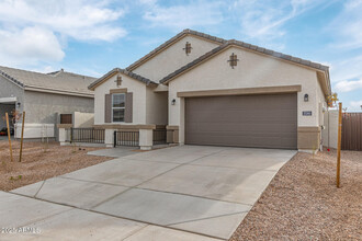 25343 W Sunland Ave in Buckeye, AZ - Building Photo - Building Photo