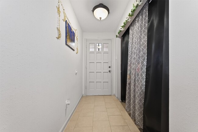 10423 Permian Dr in Sugar Land, TX - Building Photo - Building Photo