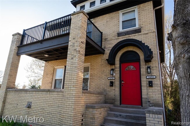 property at 1452 Collingwood St