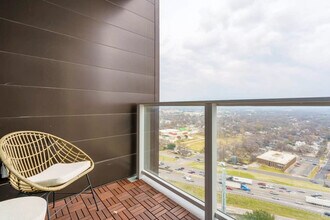 48 East Ave in Austin, TX - Building Photo - Building Photo