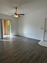 4844 N State Road 7, Unit 305 in Coconut Creek, FL - Building Photo - Building Photo