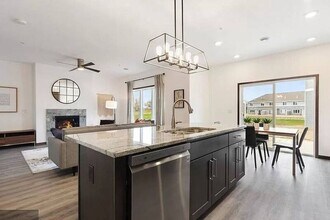 22060 Brenly Wy in Rogers, MN - Building Photo - Building Photo