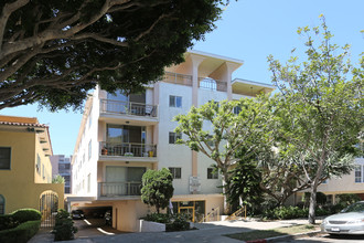 1032 2nd St in Santa Monica, CA - Building Photo - Primary Photo