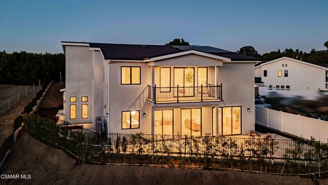 252 Capri Dr in Simi Valley, CA - Building Photo - Building Photo