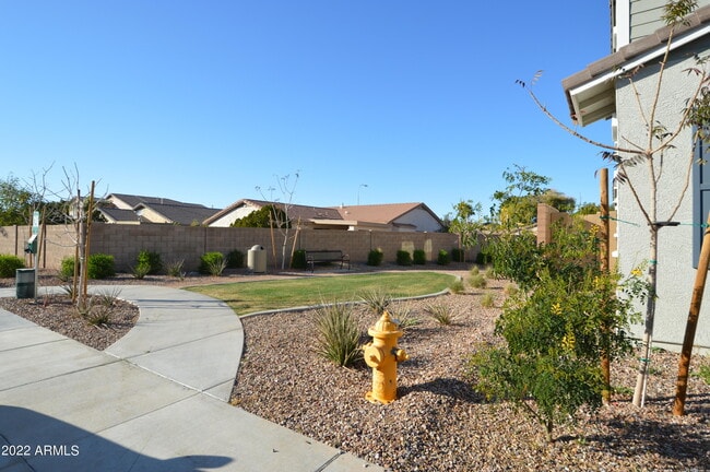 1326 W Coyote Dr in Chandler, AZ - Building Photo - Building Photo