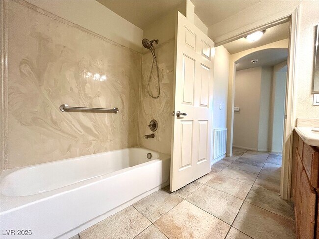 11855 Portina Dr in Las Vegas, NV - Building Photo - Building Photo
