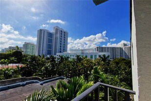 1439 West Ave in Miami Beach, FL - Building Photo