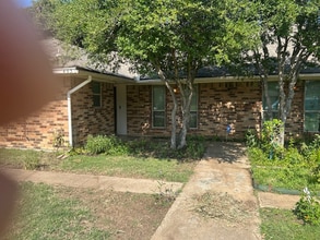 403 Frankie Ln in Lewisville, TX - Building Photo - Building Photo