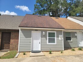 934 S Lipona in Tallahassee, FL - Building Photo
