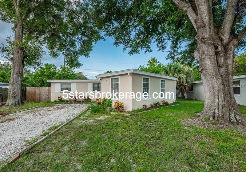 8570 92nd Terrace in Seminole, FL - Building Photo