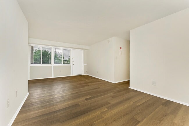 The Apartments at Oak Hill in Hagerstown, MD - Foto de edificio - Building Photo