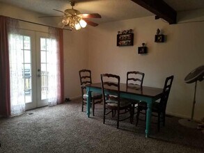 6601 NW 70th St in Kansas City, MO - Foto de edificio - Building Photo