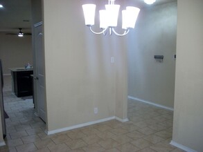 2535 Live Oak Pass in San Antonio, TX - Building Photo - Building Photo