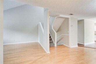 1301 Parkaire Crossing in Marietta, GA - Building Photo - Building Photo