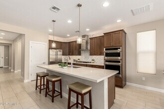 36037 N Copper Hollow Way in San Tan Valley, AZ - Building Photo - Building Photo