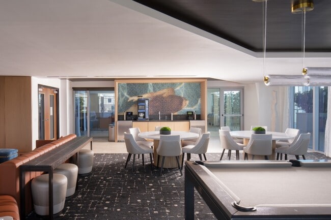 ParkLine Palm Beaches in West Palm Beach, FL - Foto de edificio - Building Photo