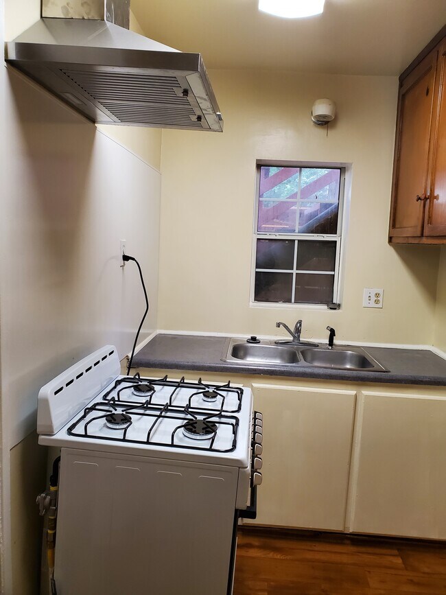 23344 Crest Forest Dr Rentals in Crestline, CA