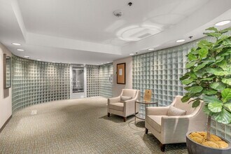 1414 SW 3rd Ave, Unit 2703 in Portland, OR - Building Photo - Building Photo