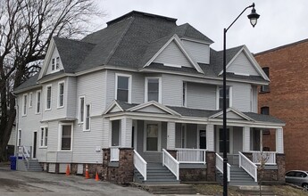 623 Lake Ave in Rochester, NY - Foto de edificio - Building Photo