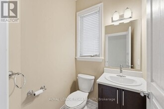 880 Fletcher Cir in Ottawa, ON - Building Photo - Building Photo