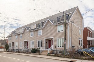 1-11 Bertrand St in Ottawa, ON - Building Photo