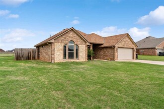 10826 Jeremiah Wy in Elgin, OK - Building Photo - Building Photo