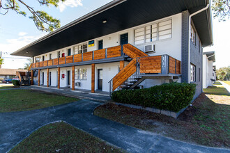 Miramar in Jacksonville, FL - Building Photo - Building Photo