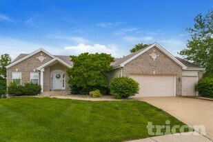 108 Bear Claw Dr in Wentzville, MO - Building Photo