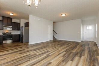 118 Chaffseed Cir in Hinesville, GA - Foto de edificio - Building Photo